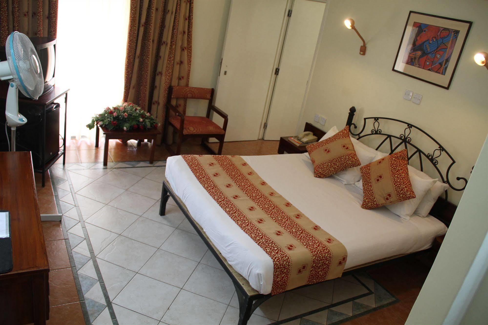 Sentrim 680 Hotel Nairobi Kültér fotó