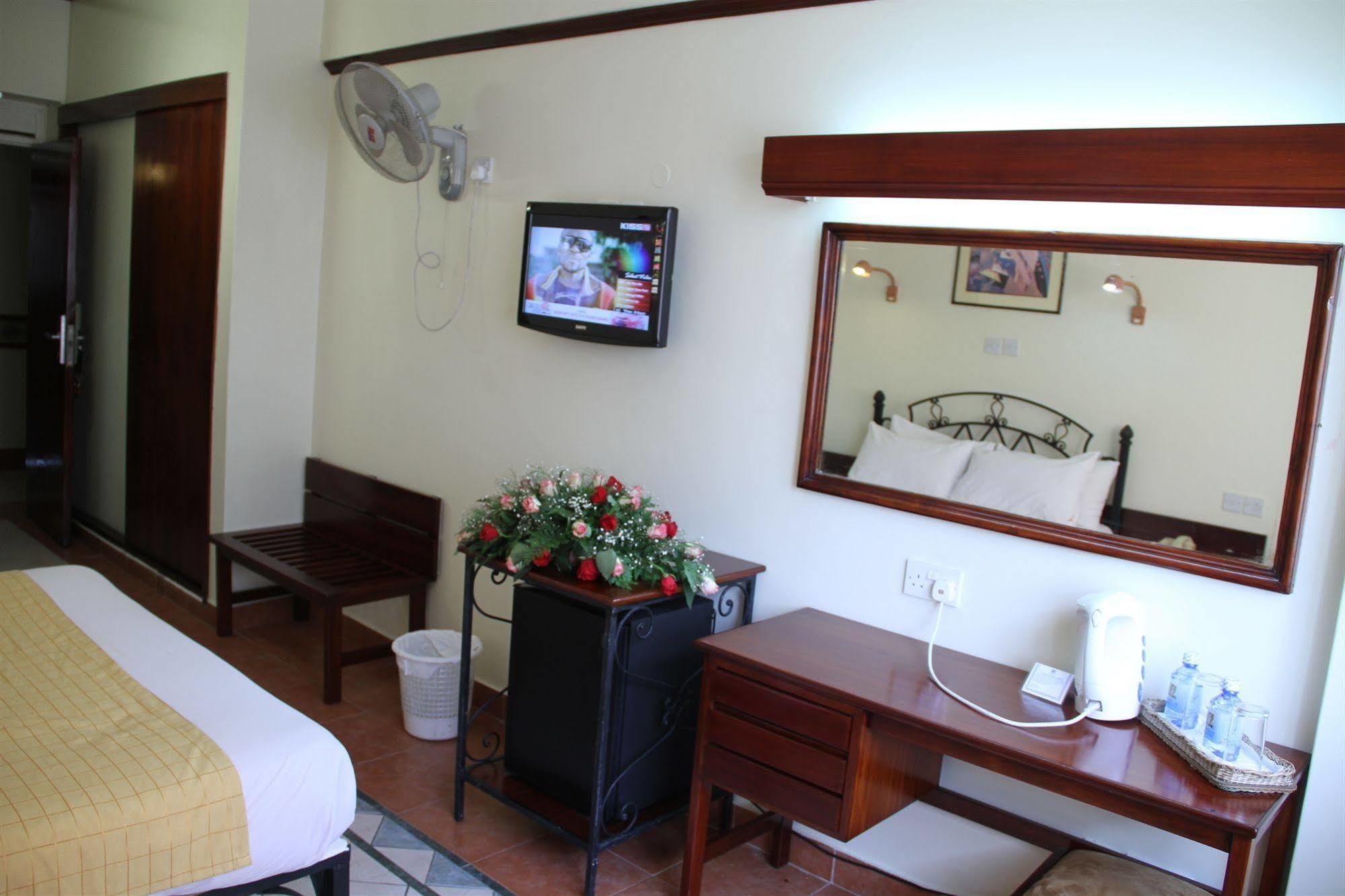 Sentrim 680 Hotel Nairobi Kültér fotó