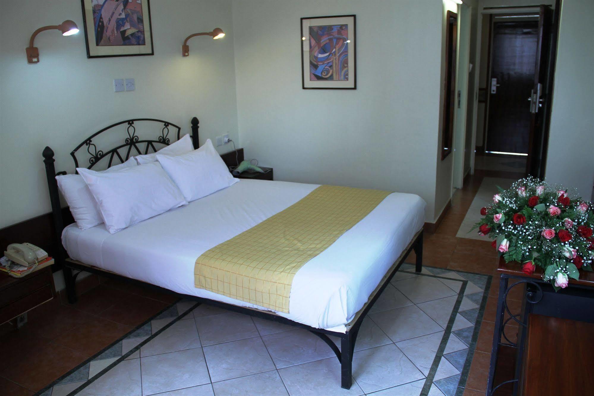 Sentrim 680 Hotel Nairobi Kültér fotó