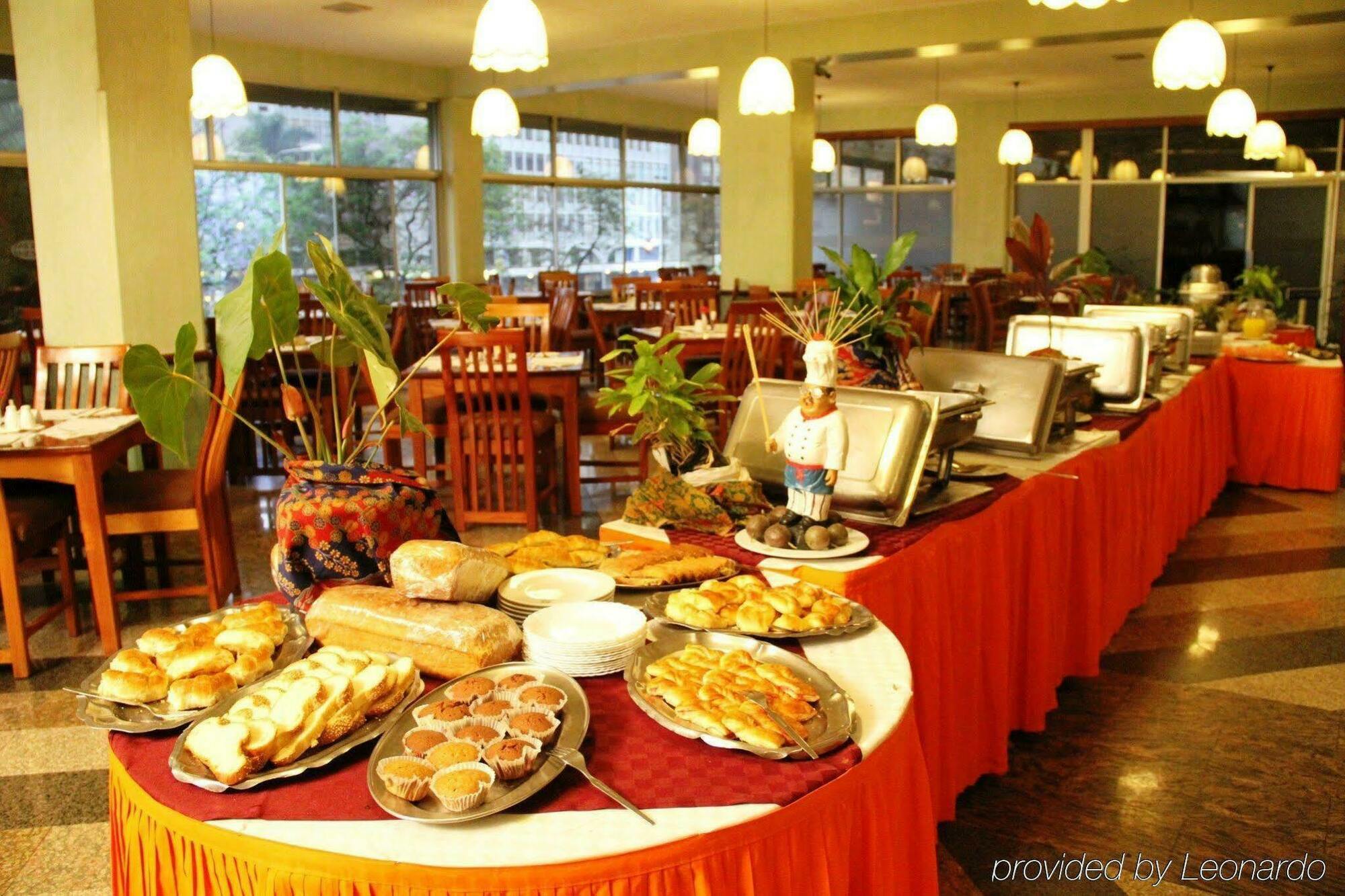 Sentrim 680 Hotel Nairobi Étterem fotó